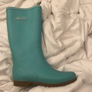 Tretorn fleece lined rain boots